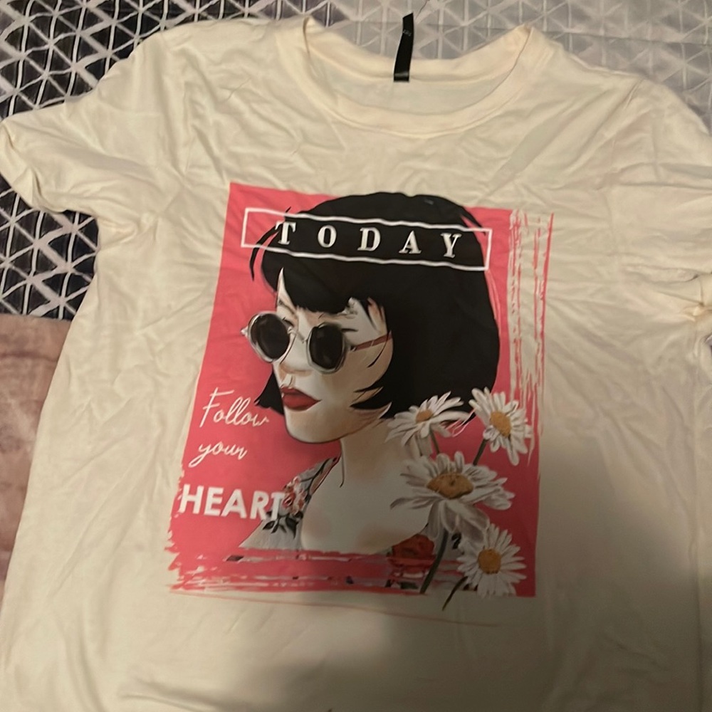 I am selling a shirt, never been worn, still has the tags.